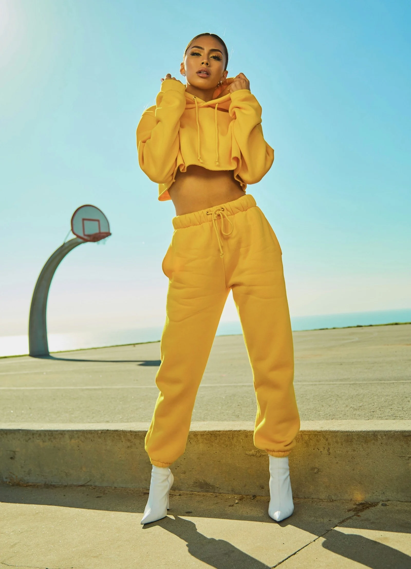 Lifestyle story concept using illustrative fashion photography